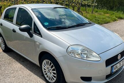 Fiat Punto 156.900 km 2.999 &euro; Weinstadt 71384