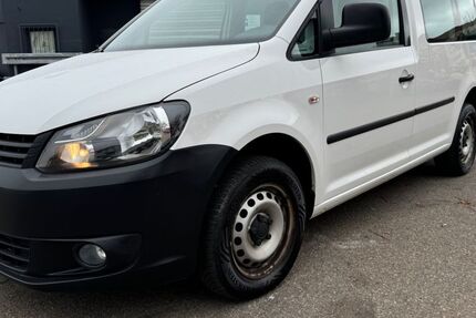 VW Caddy 178.000 km 5.390 &euro; Asperg 71679
