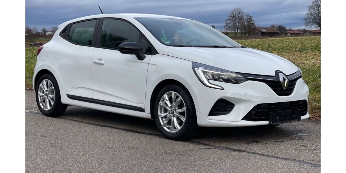 Renault Clio 34.000 km 9.500 &euro; Fellbach 70736