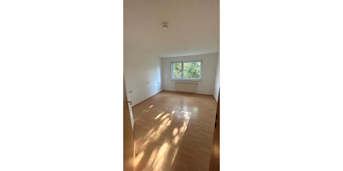 Etagenwohnung Weilheim an der Teck - 3 Zimmer, 75 m&sup2;, 1.300&euro; | Angebot:25958375