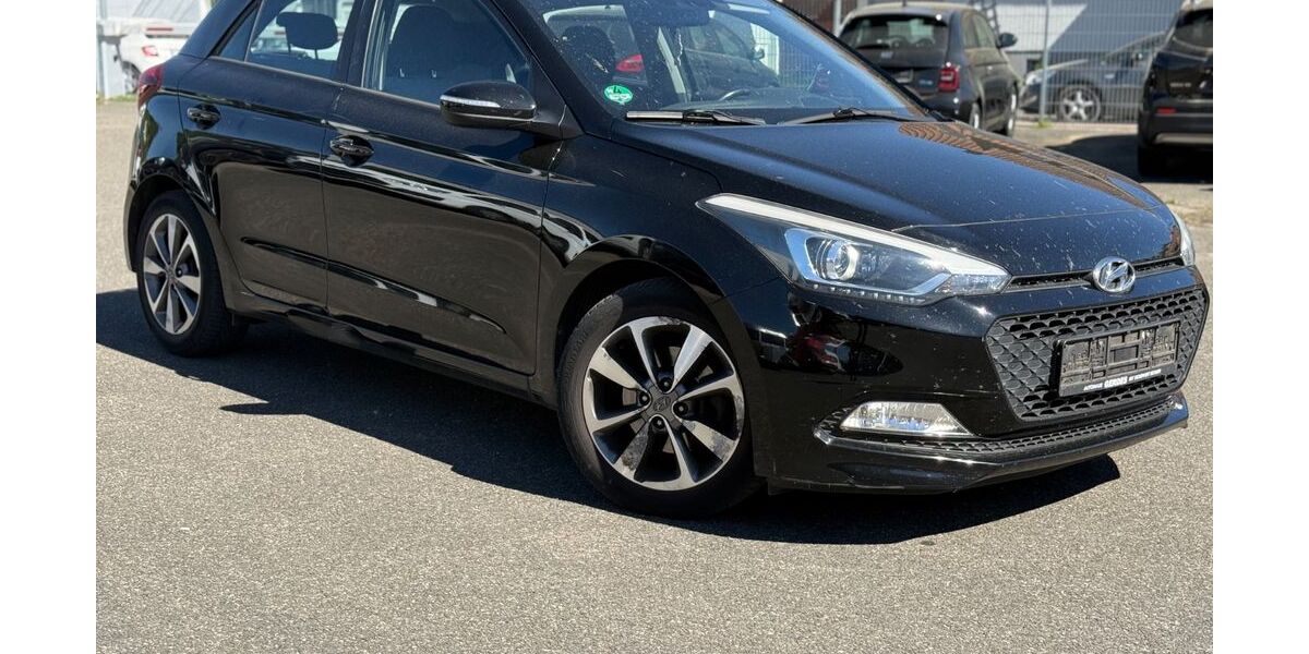 Hyundai i20 144.000 km 5.300 &euro; Winterbach 73650