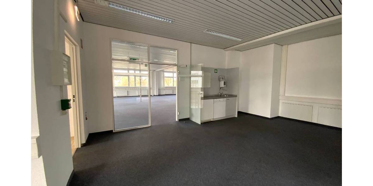 Gewerbeobjekt Sindelfingen Mitte - 3.680&euro; | Angebot:25704142
