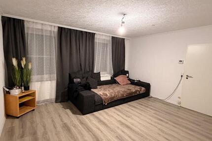 Wohnung Stuttgart Degerloch - 3 Zimmer, 64 m&sup2;, 1.200&euro; | Angebot:25923502