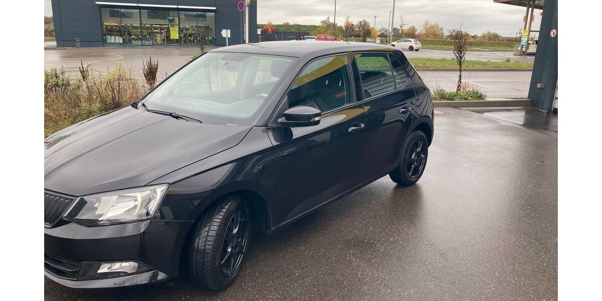 Skoda Fabia 133.540 km 6.000 &euro; Stuttgart 70327