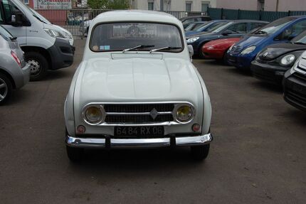 Renault R 4 74.000 km 14.500 &euro; Stuttgart 70435