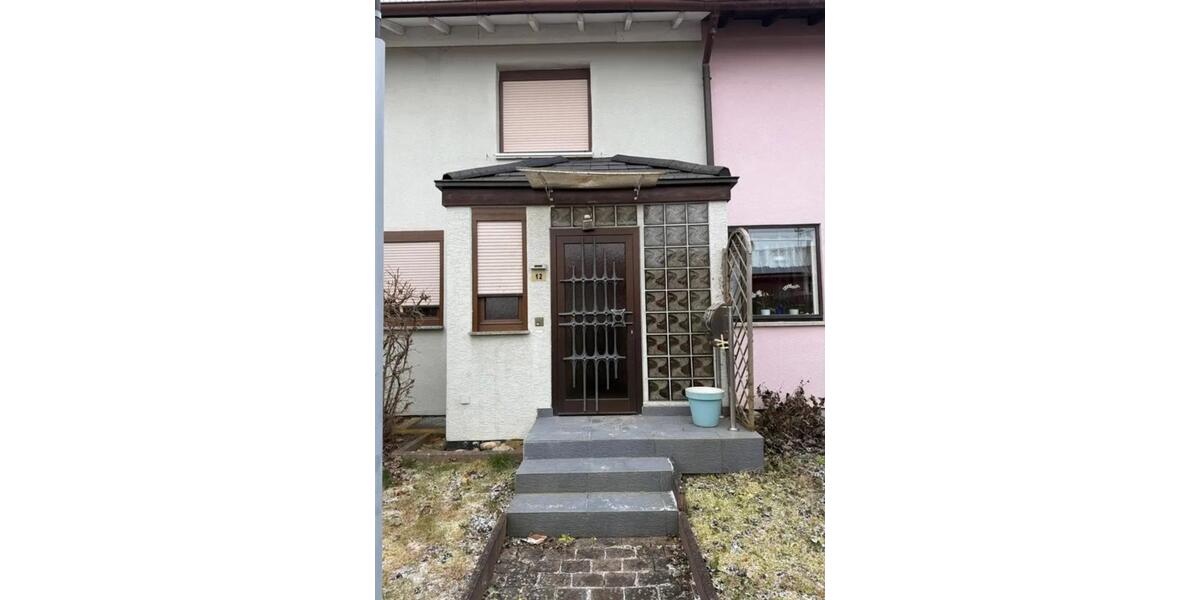 Reihenhaus Esslingen am Neckar Pliensauvorstadt - 4.5 Zimmer, 115 m&sup2;, 1.590&euro; | Angebot:26037582