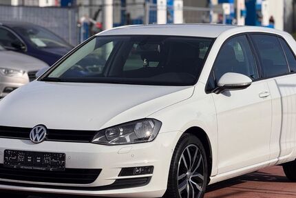 VW Golf 128.289 km 9.950 &euro; Schwieberdingen 71701