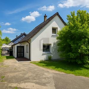 CHARMANT, ZENTRAL UND NACHHALTIG, MIT VIEL PLATZ - Einfamilienhaus Lorch | Angebot:27229356
