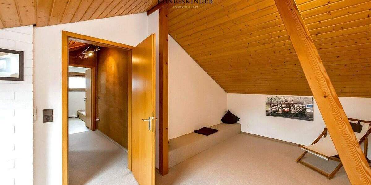 Einfamilienhaus Freiberg am Neckar Heutingsheim - 6 Zimmer, 156 m&sup2;, 990.000&euro; | Angebot:25733925