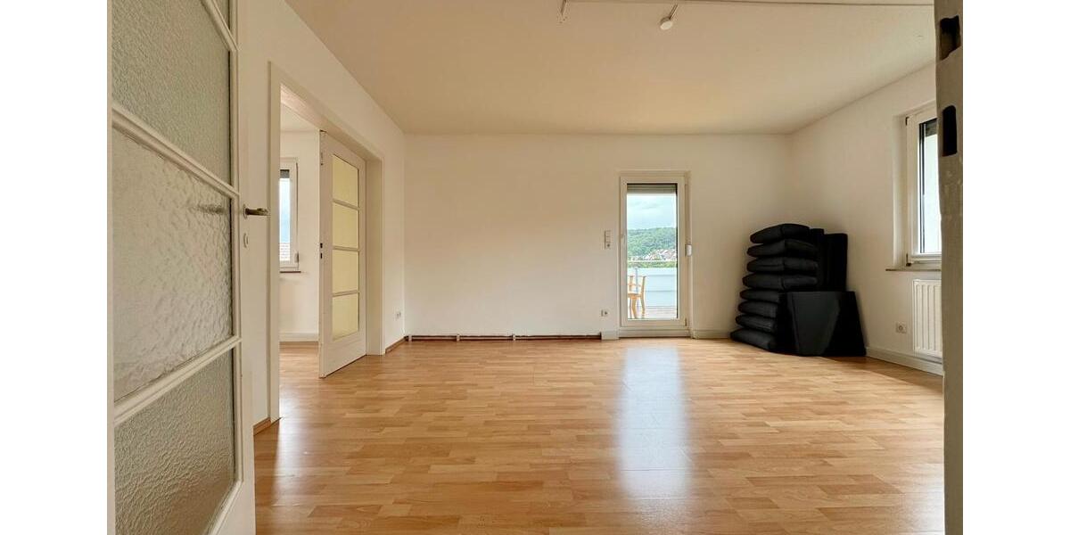 Etagenwohnung Stuttgart Stuttgart-Ost - 3 Zimmer, 84 m&sup2;, 1.450&euro; | Angebot:26022437