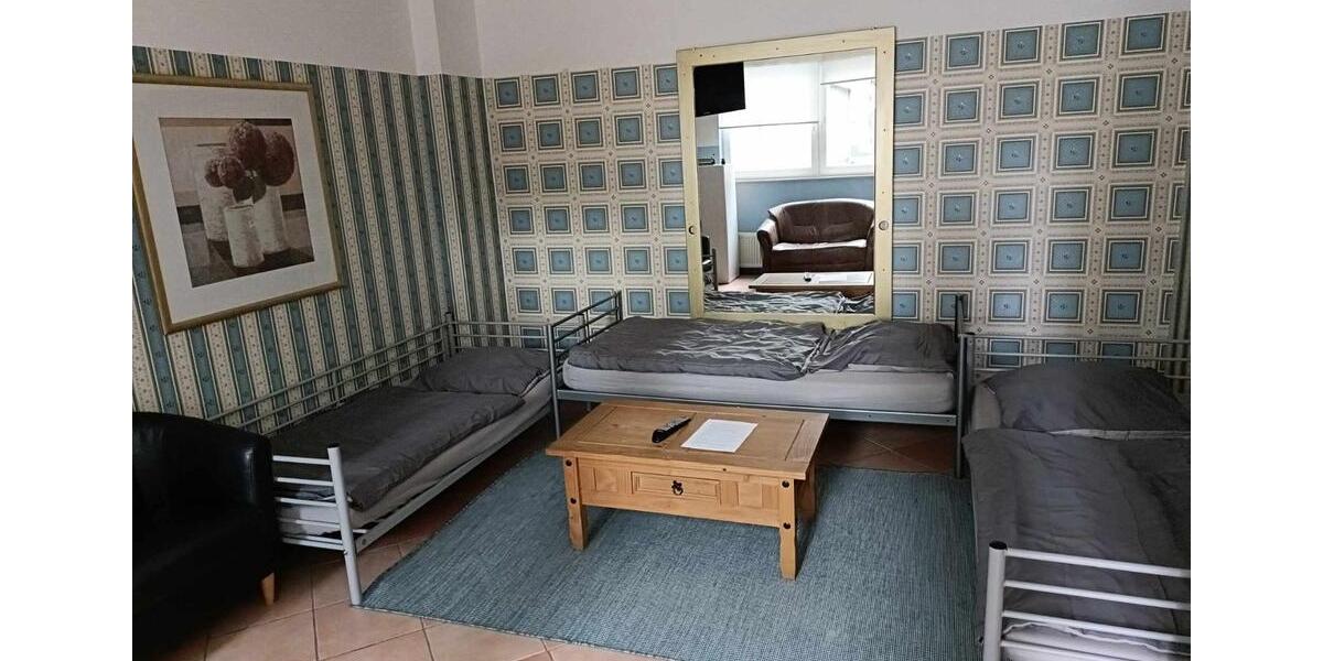 Etagenwohnung Stuttgart Luginsland - 1 Zimmer, 20 m&sup2;, 20&euro; | Angebot:25366430