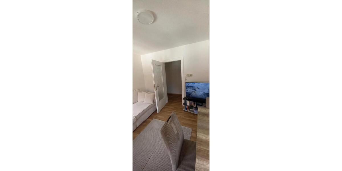 Dachgeschoßwohnung Stuttgart Feuerbach - 1 Zimmer, 38 m&sup2;, 900&euro; | Angebot:26592017