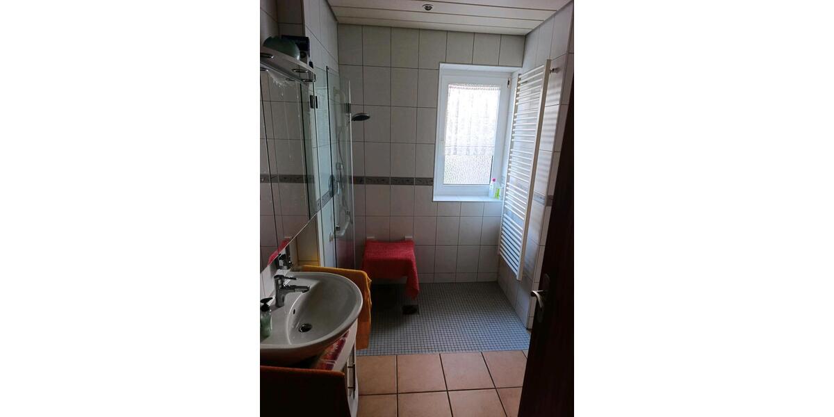 Mehrfamilienhaus, Wohnhaus Nürtingen - 8 Zimmer, 150 m&sup2;, 425.000&euro; | Angebot:26059475