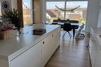Haus Renningen Malmsheim - 6 Zimmer, 226 m&sup2;, 2.850&euro; | Angebot:25718910