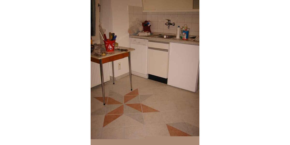 Erdgeschoßwohnung Stuttgart Stuttgart-Süd - 6 Zimmer, 103 m&sup2;, 350.000&euro; | Angebot:26050849