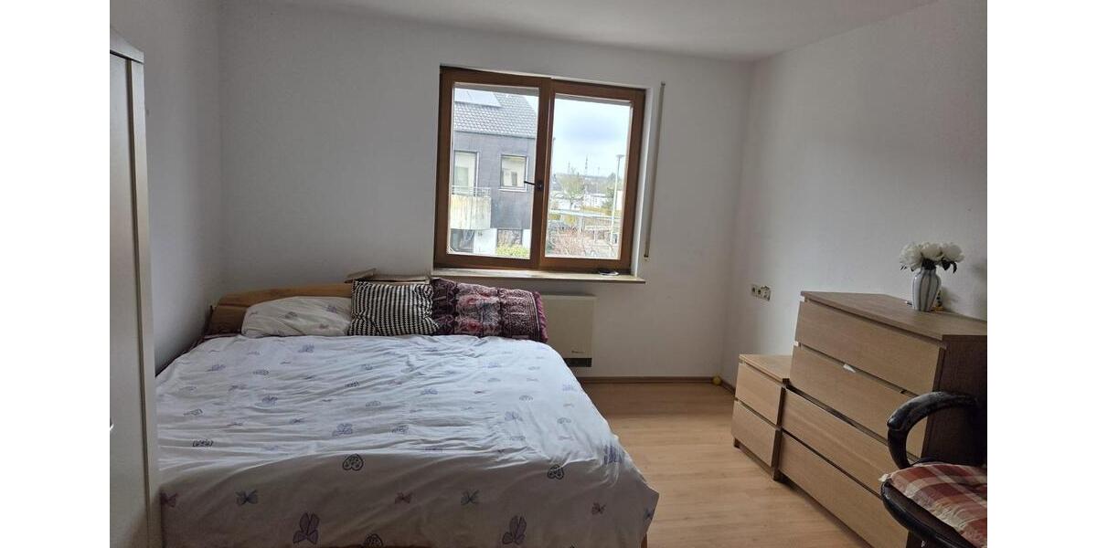 Etagenwohnung Leonberg - 2 Zimmer, 80 m&sup2;, 870&euro; | Angebot:24695375