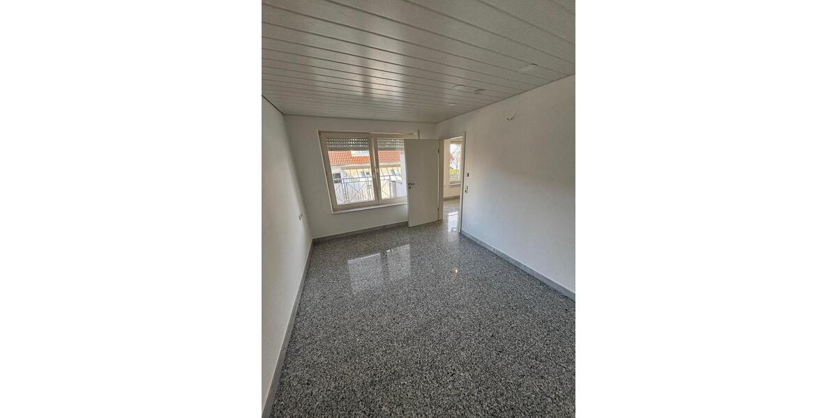 Etagenwohnung Sachsenheim - 2 Zimmer, 47 m&sup2;, 225.000&euro; | Angebot:25249822