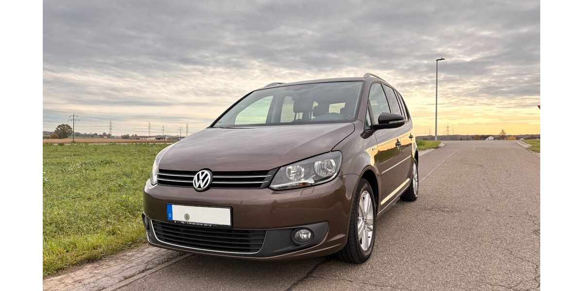 VW Touran 105.000 km 9.900 &euro; Pleidelsheim 74385