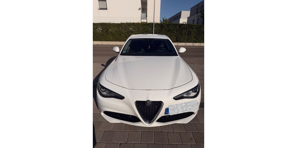 Alfa Romeo Giulia 90.500 km 22.999 &euro; Wendlingen 73240