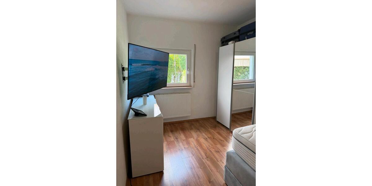 Erdgeschoßwohnung Stuttgart Luginsland - 3 Zimmer, 60 m&sup2;, 318.000&euro; | Angebot:26639907