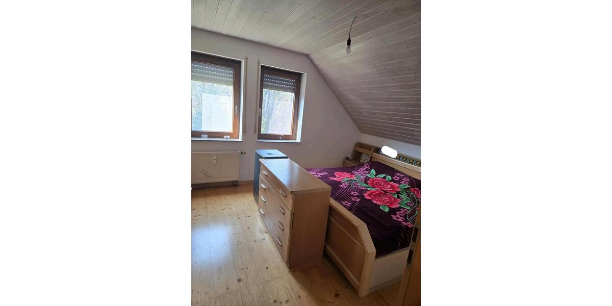 Dachgeschoßwohnung Schorndorf - 2 Zimmer, 57 m&sup2;, 1.080&euro; | Angebot:25854129