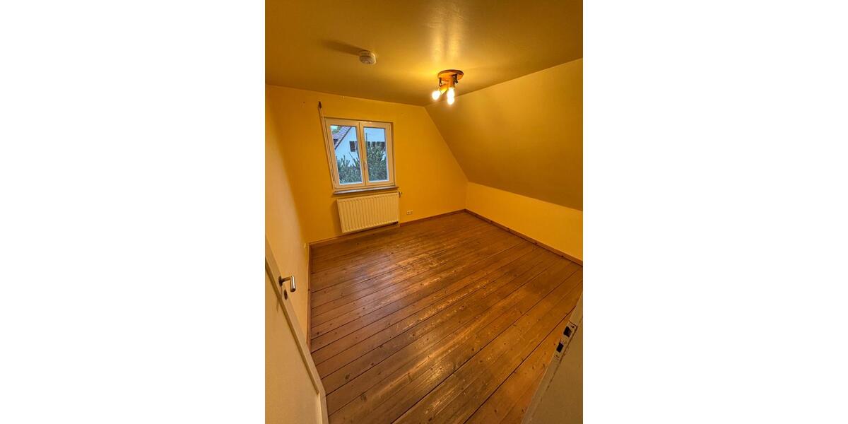 Mehrfamilienhaus, Wohnhaus Korntal-Münchingen Münchingen - 9 Zimmer, 196 m&sup2;, 890.000&euro; | Angebot:24865245