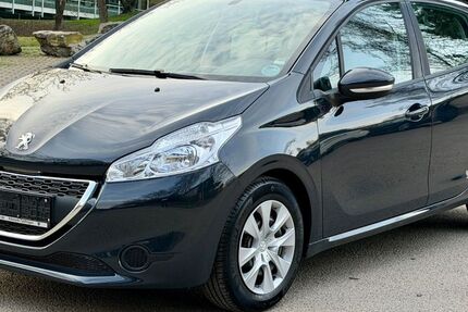 Peugeot 208 135.000 km 5.798 &euro; Stuttgart 70469