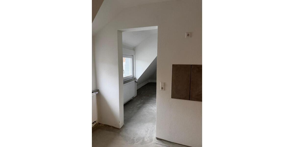 Dachgeschoßwohnung Backnang - 2 Zimmer, 50 m&sup2;, 700&euro; | Angebot:25173358