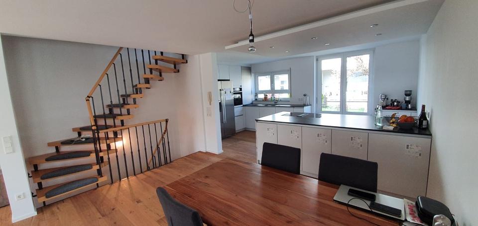 Reihenhaus Fellbach - 5 Zimmer, 127 m&sup2;, 675.000&euro; | Angebot:26961256