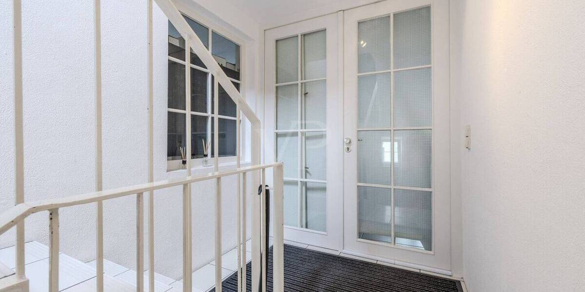 Mehrfamilienhaus, Wohnhaus Stuttgart Bad Cannstatt - 8 Zimmer, 105 m&sup2;, 698.000&euro; | Angebot:25690119