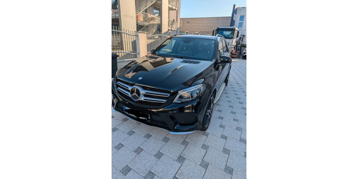 Mercedes-Benz GLE 350 191.000 km 32.000 &euro; Kernen 71394