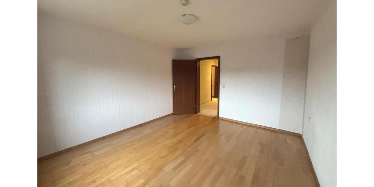 Hochparterre Stuttgart Mühlhausen - 1 Zimmer, 60 m&sup2;, 1.300&euro; | Angebot:25944193