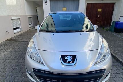 Peugeot 207 53.000 km 4.500 &euro; Leinfelden-Echterdingen 70771