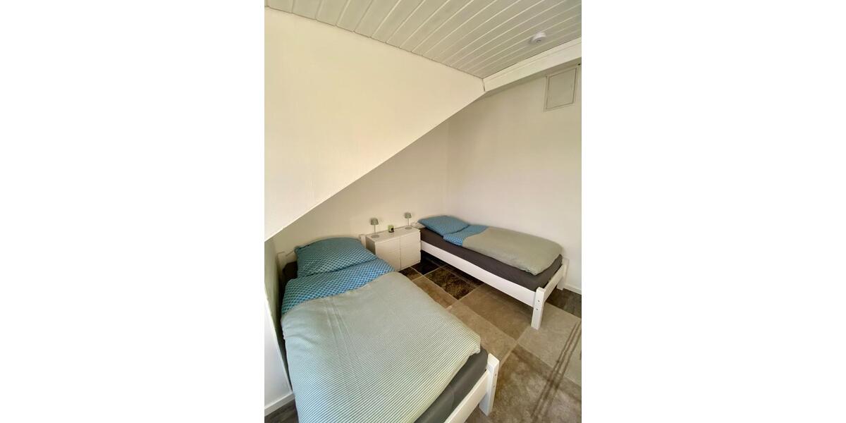 Dachgeschoßwohnung Wernau (Neckar) - 2 Zimmer, 43 m&sup2;, 830&euro; | Angebot:25723180