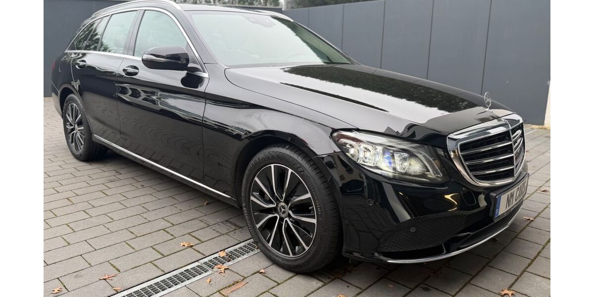 Mercedes-Benz C 220 146.279 km 19.899 &euro; Steinenbronn 71144
