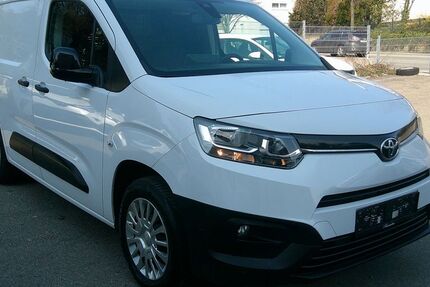 Toyota Proace City 186.000 km 9.860 &euro; Sindelfingen 71065