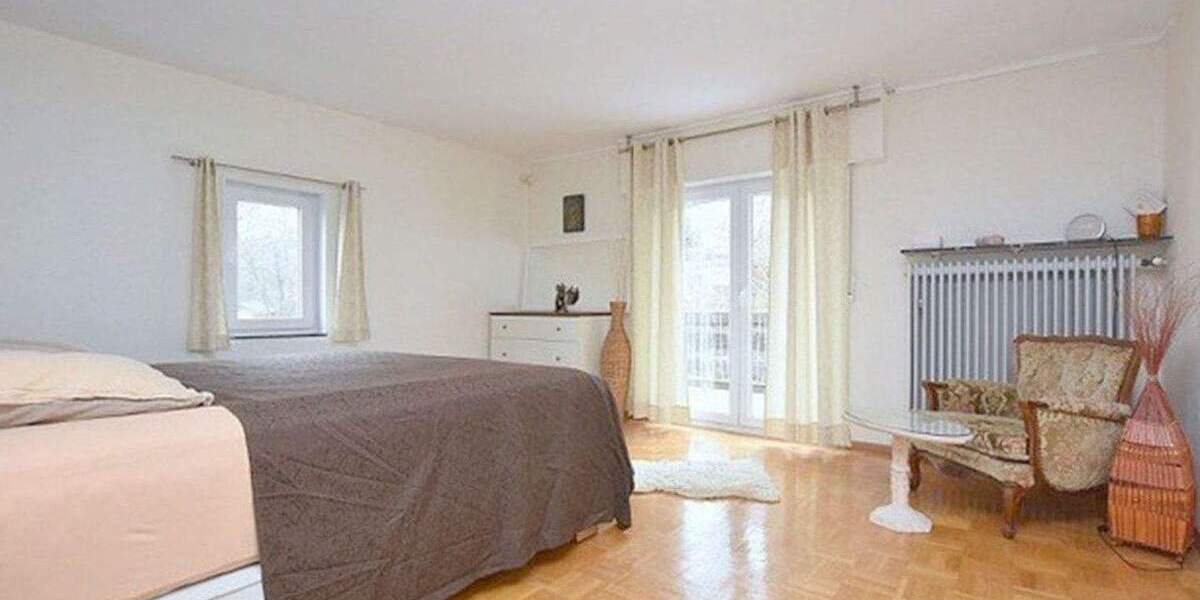 Mehrfamilienhaus, Wohnhaus Gerlingen - 8 Zimmer, 310 m&sup2;, 1.600.000&euro; | Angebot:25796480