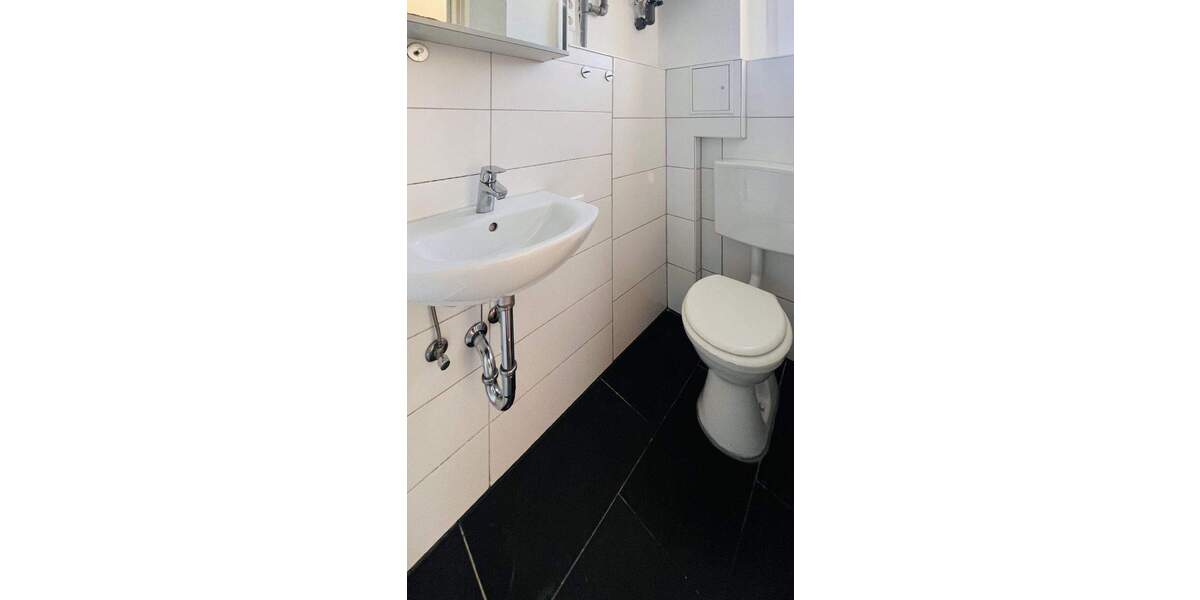 Etagenwohnung Stuttgart Bad Cannstatt - 2 Zimmer, 40 m&sup2;, 116.000&euro; | Angebot:25940612