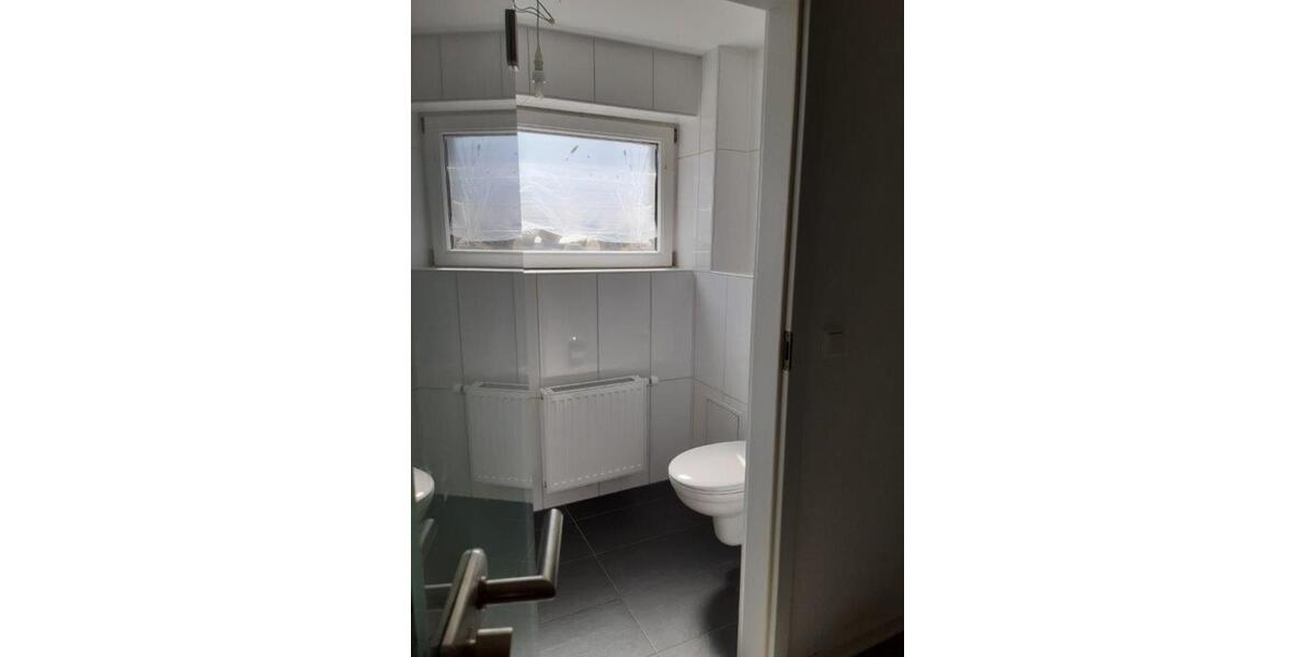 Erdgeschoßwohnung Steinheim an der Murr - 6 Zimmer, 174 m&sup2;, 2.000&euro; | Angebot:25923488