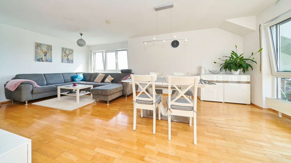 Etagenwohnung Freiberg am Neckar / Geisingen Geisingen - 4.5 Zimmer, 103 m&sup2;, 449.000&euro; | Angebot:23319310