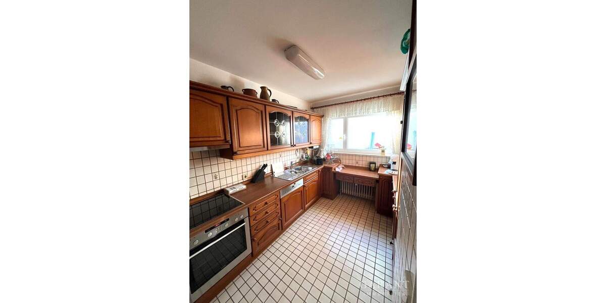 Mehrfamilienhaus, Wohnhaus Ditzingen - 9 Zimmer, 225 m&sup2;, 695.000&euro; | Angebot:25707750