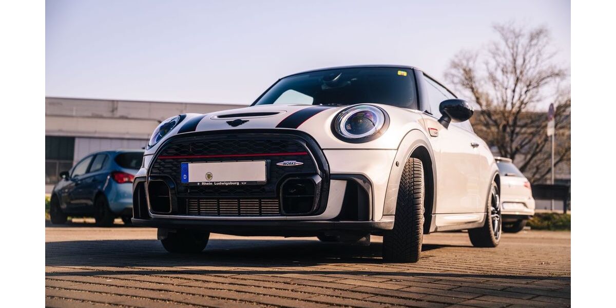 Mini John Cooper Works Coupé 25.841 km 29.900 &euro; Besigheim 74354