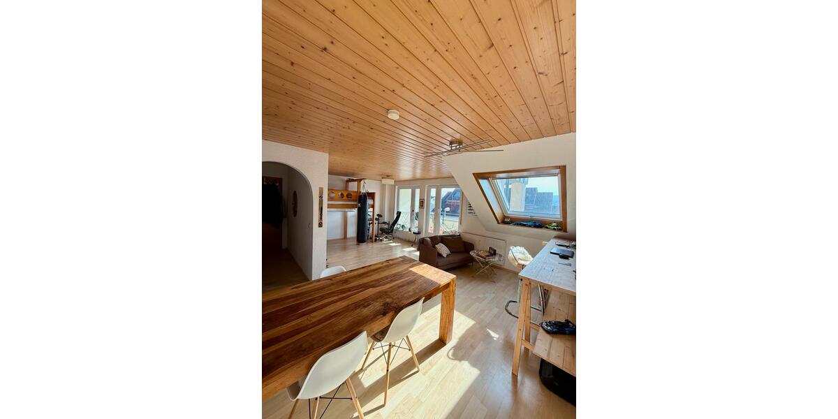 Dachgeschoßwohnung Winnenden - 1 Zimmer, 12 m&sup2;, 485&euro; | Angebot:25338563