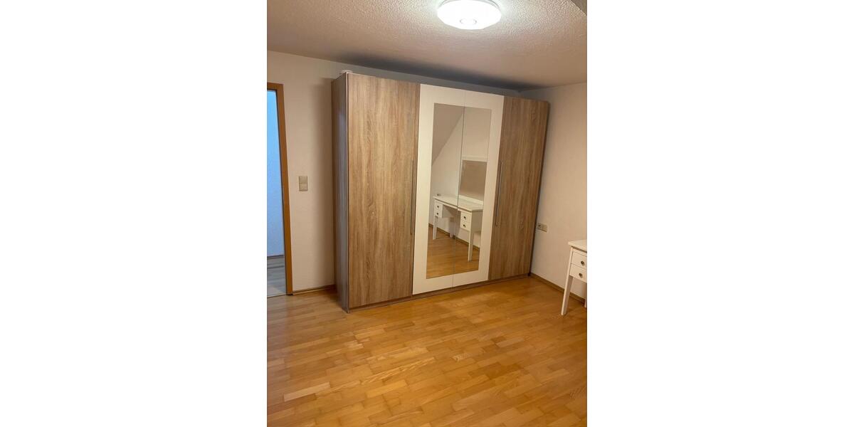 Etagenwohnung Sersheim - 2 Zimmer, 59 m&sup2;, 750&euro; | Angebot:25292631