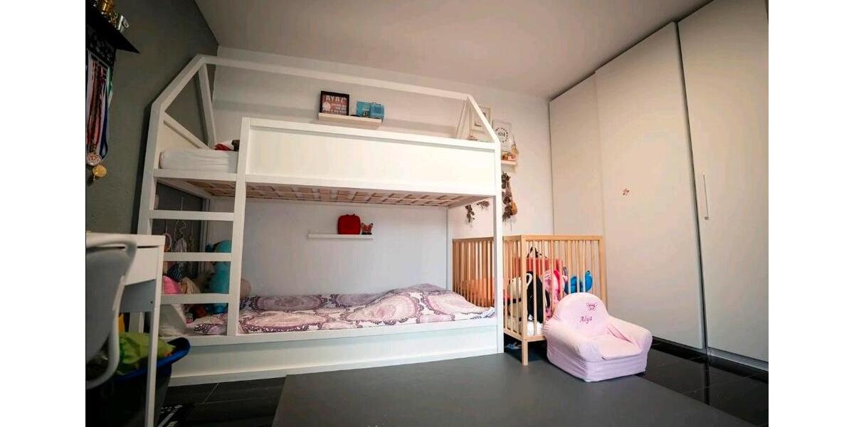 Etagenwohnung Nürtingen - 3 Zimmer, 98 m&sup2;, 330.000&euro; | Angebot:26091377