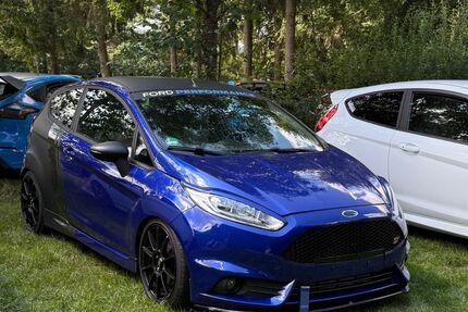 Ford Fiesta 97.000 km 12.400 &euro; Neckartenzlingen 72654