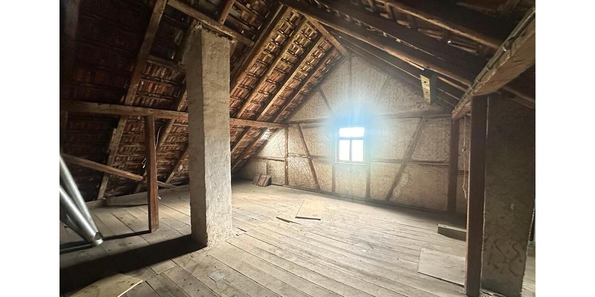 Mehrfamilienhaus, Wohnhaus Backnang - 9 Zimmer, 150 m&sup2;, 180.000&euro; | Angebot:25126406