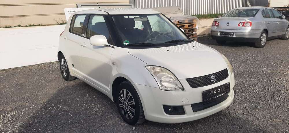 Suzuki Swift 154.000 km 2.590 &euro; Vaihingen an der Enz 71665