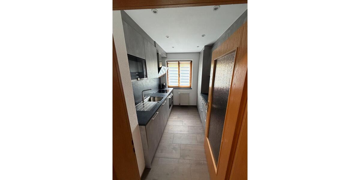 Etagenwohnung Esslingen am Neckar Pliensauvorstadt - 3 Zimmer, 57 m&sup2;, 1.400&euro; | Angebot:26615313