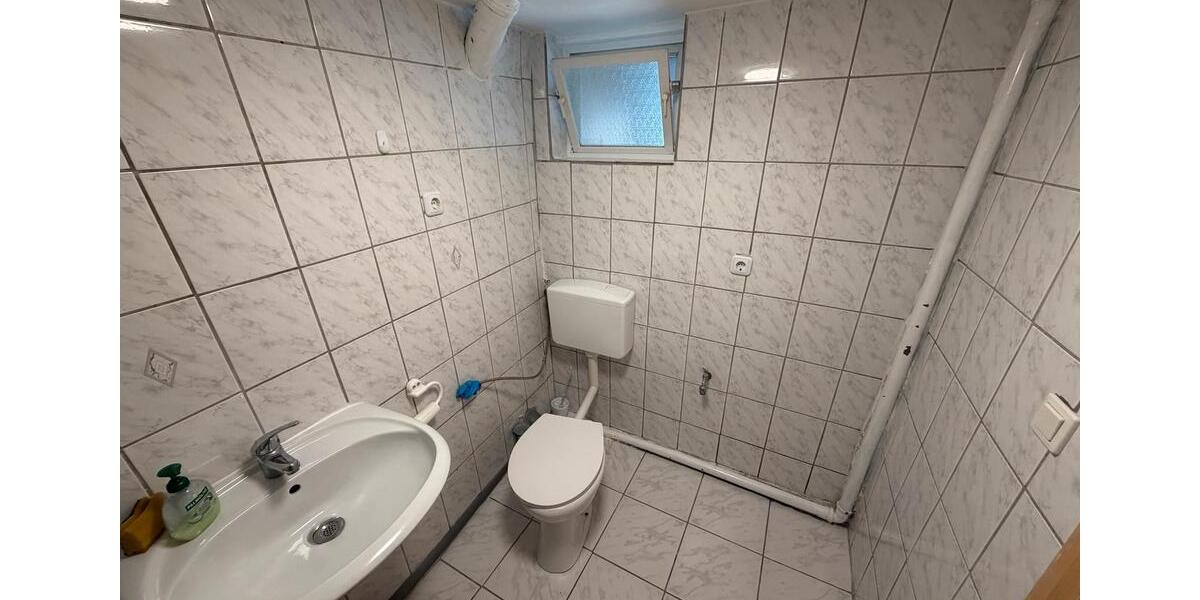 Erdgeschoßwohnung Uhingen - 3 Zimmer, 62 m&sup2;, 800&euro; | Angebot:27534810